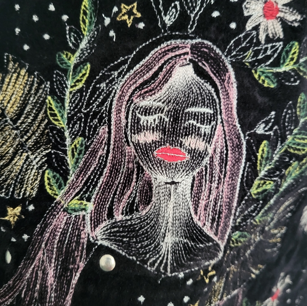 Zara Woman Size XS Embroidered Skort Wrap Shorts Black Velvet Face Whimsical - Picture 5 of 14